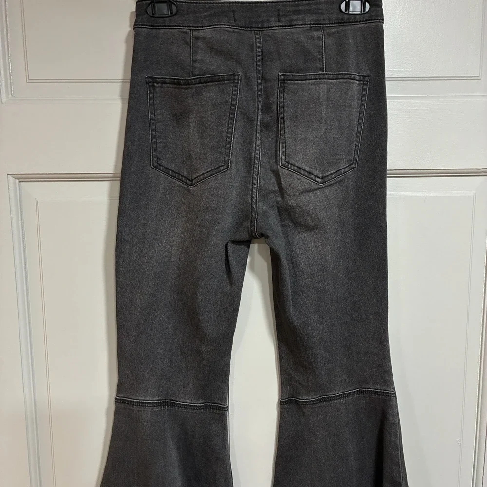 Free People Women Jeans 26 Just Float On Flare Bell Bottom Stretch‎ Raw Hem Boho